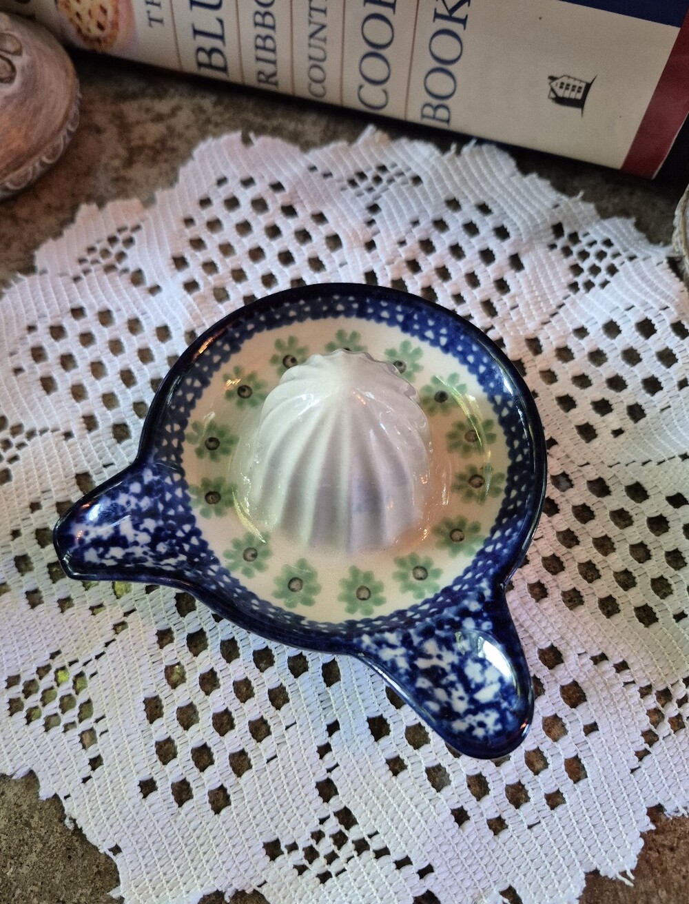 Handmade Polish Pottery Ceramic Citrus Juicer Reamer Pouring Spout With Strainer
